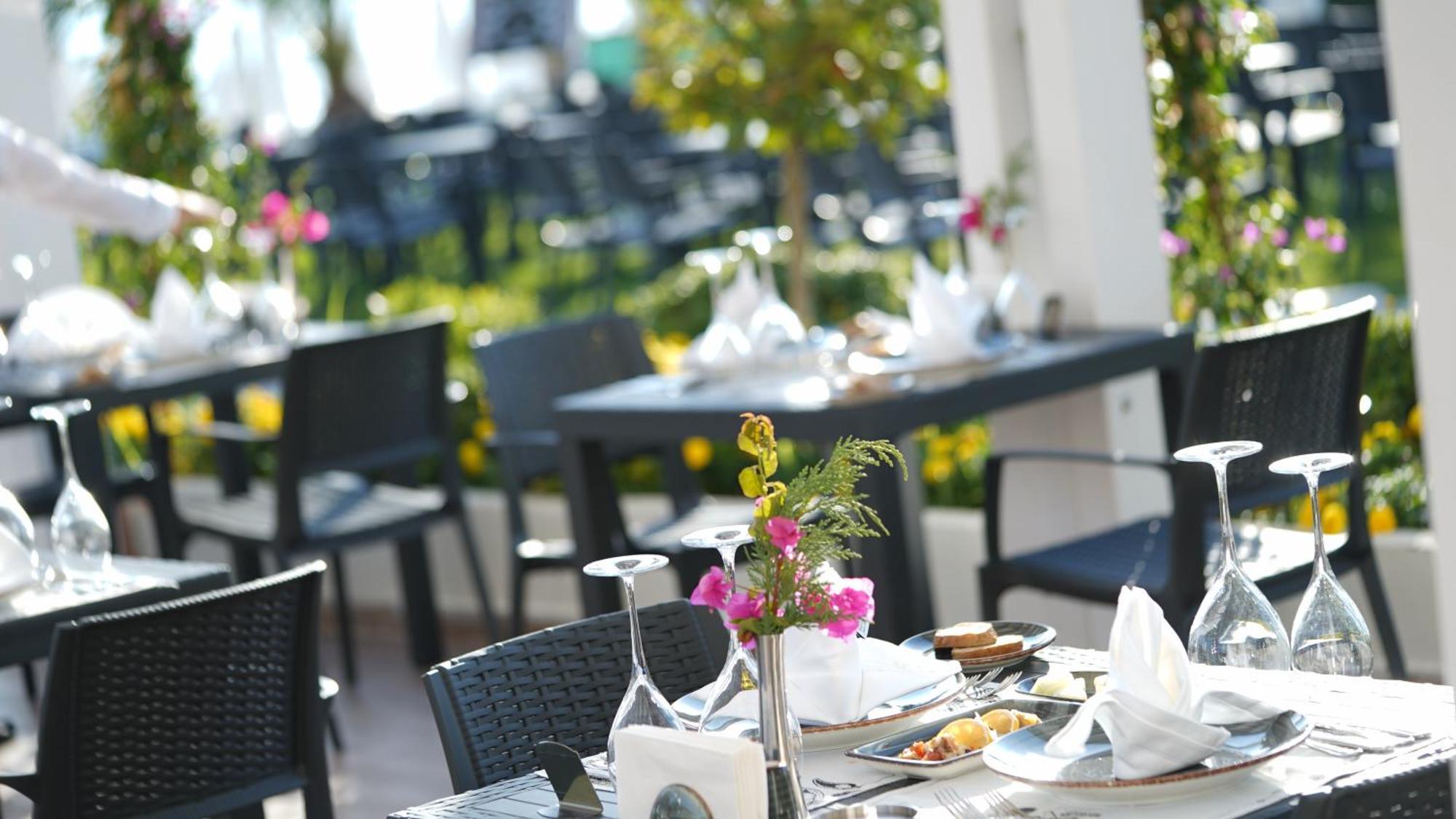The Raga Side Ultra All Inclusive (Adults Only) Exterior foto