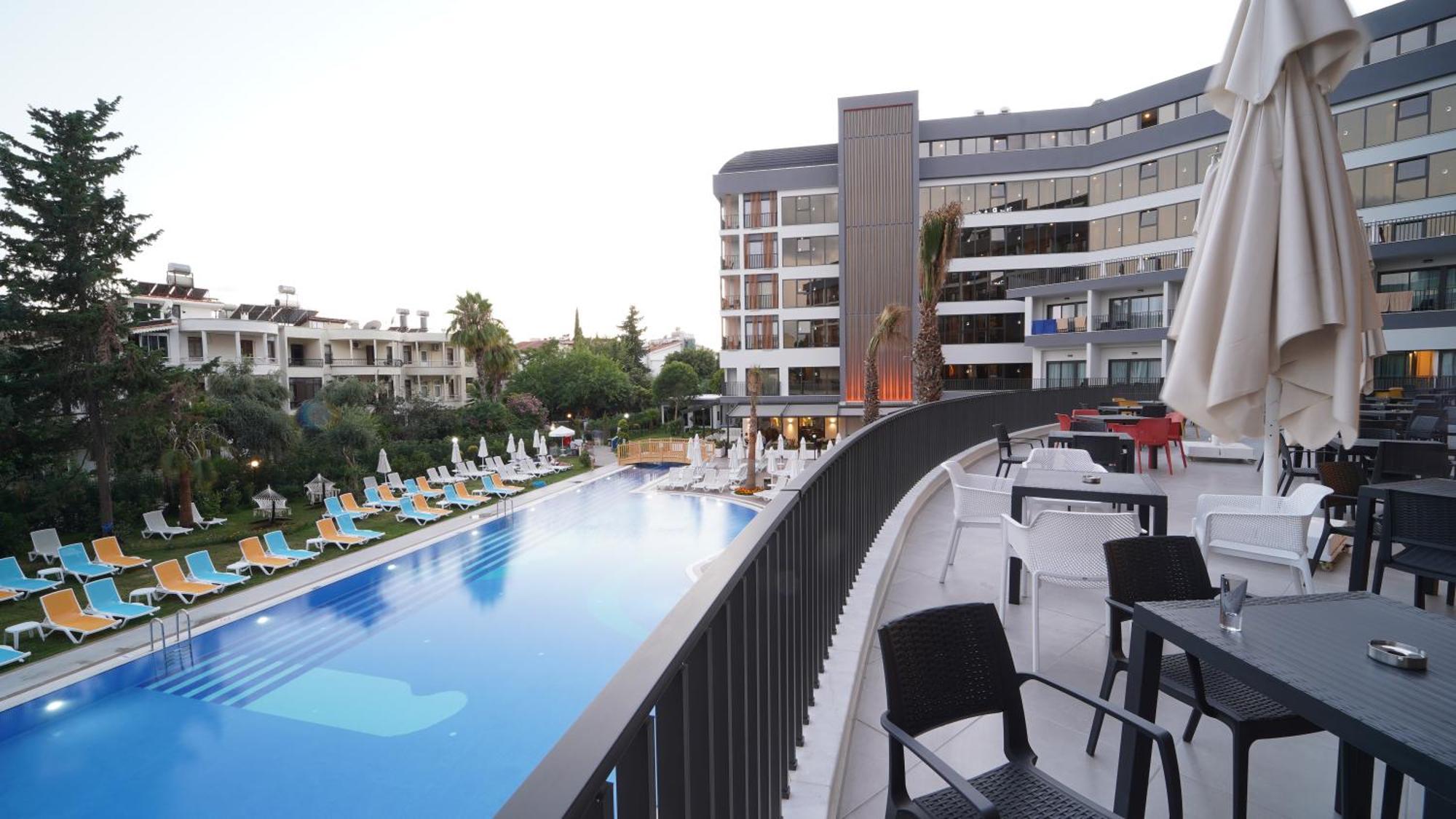 The Raga Side Ultra All Inclusive (Adults Only) Exterior foto