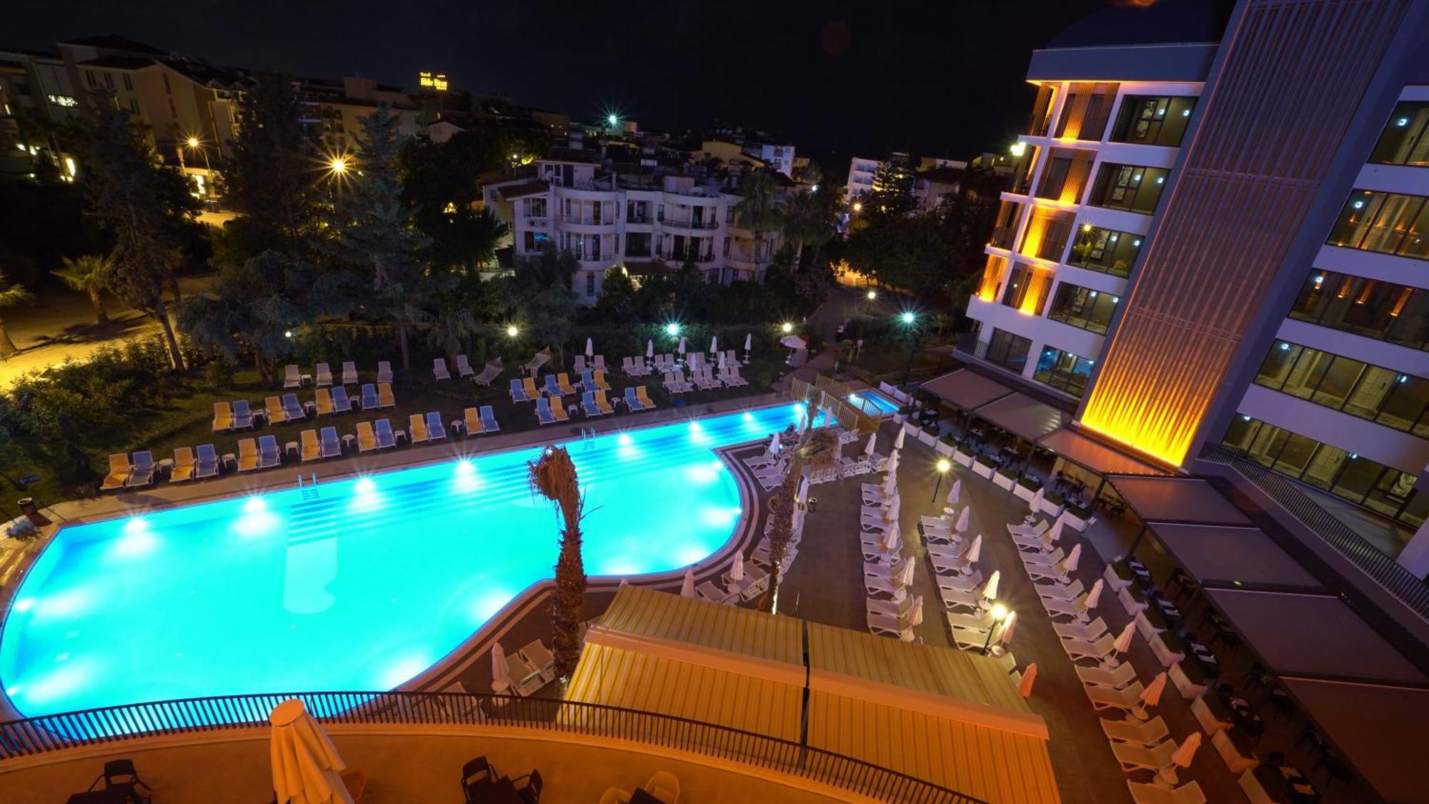 The Raga Side Ultra All Inclusive (Adults Only) Exterior foto